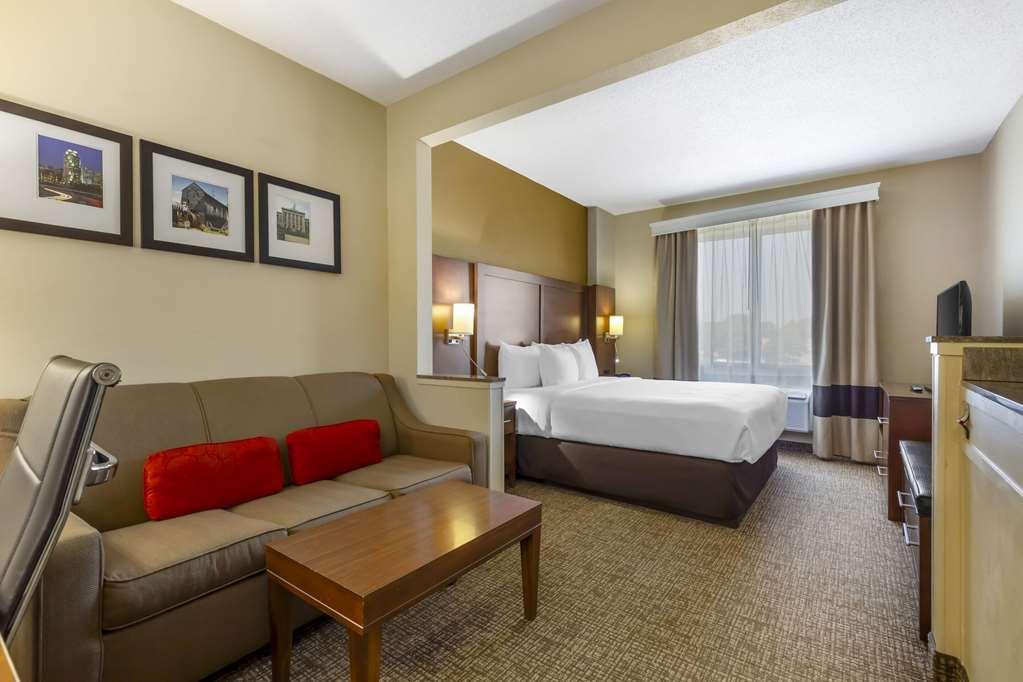 Comfort Suites Raleigh Walnut Creek Room photo